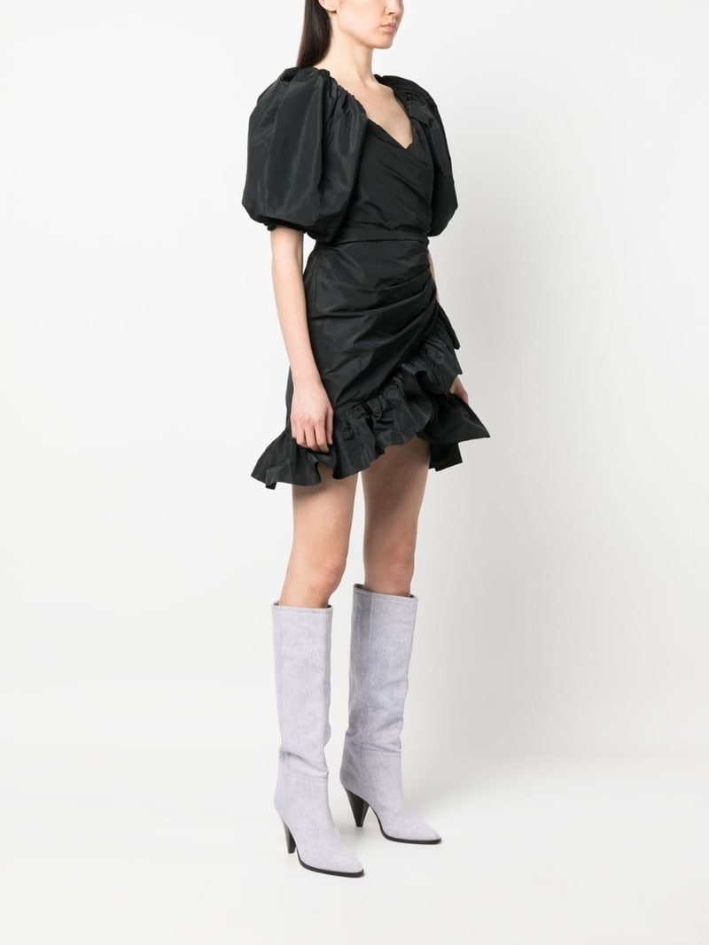 Кросс юбка, бірінші дәрежелі сызықтық дизайн сезімі.