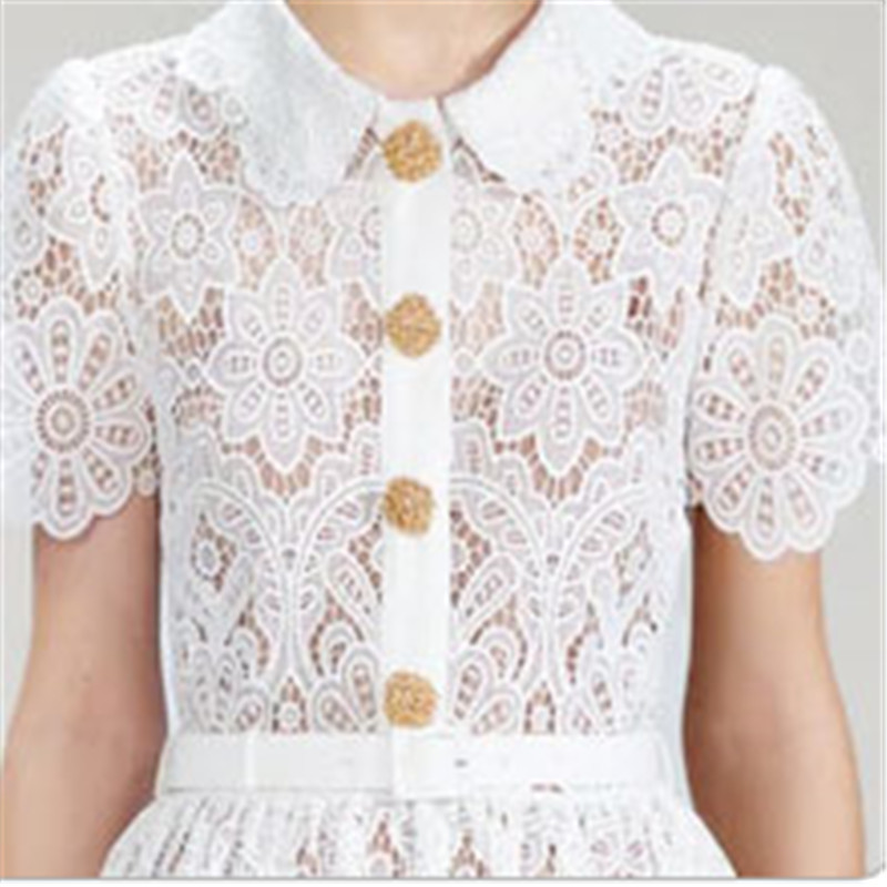 Kasdieninės aprangos moteriška balta nėriniuota maksimali suknelė (2)