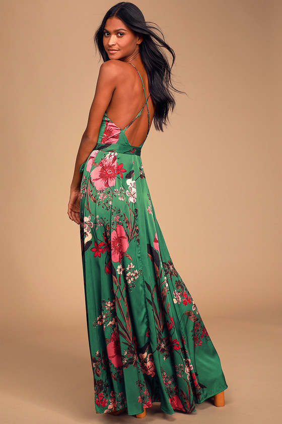 Fábrica de vestidos con estampado floral