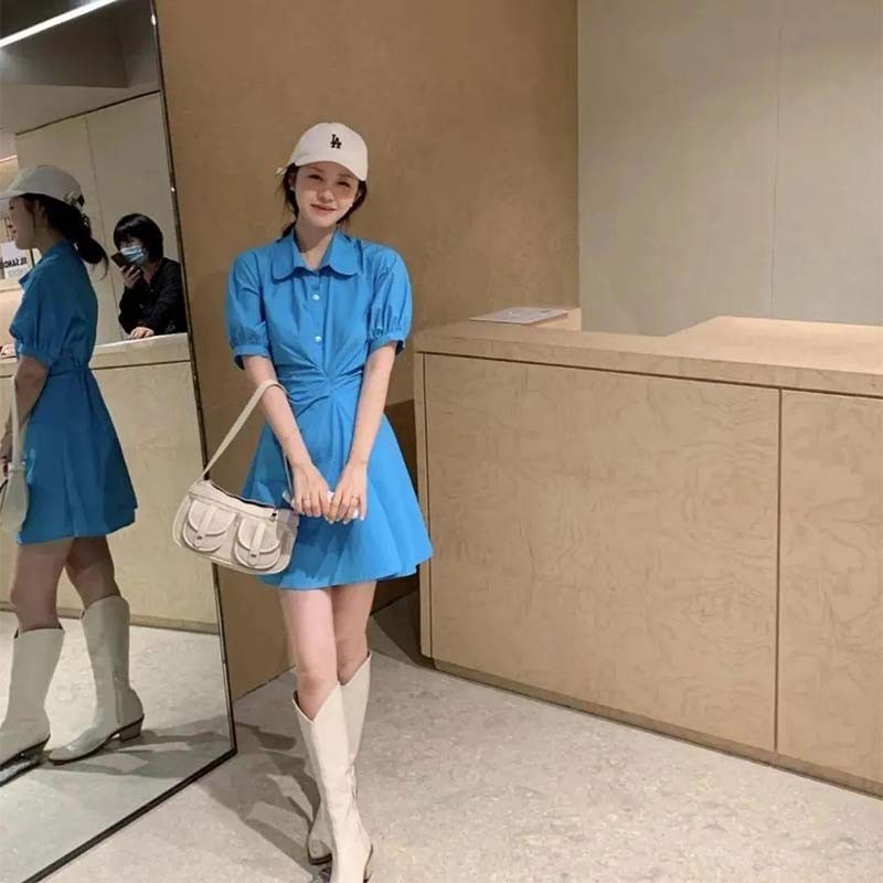 chemises bleues à la mode