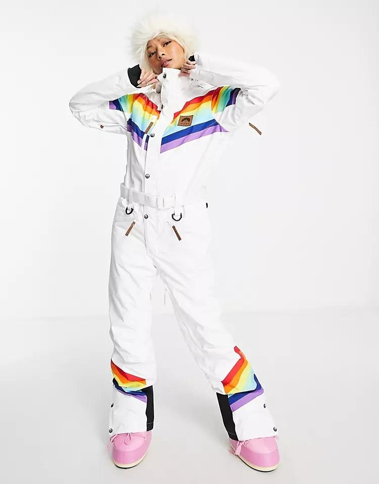 traje de esquí con diseño de arcoíris para niña